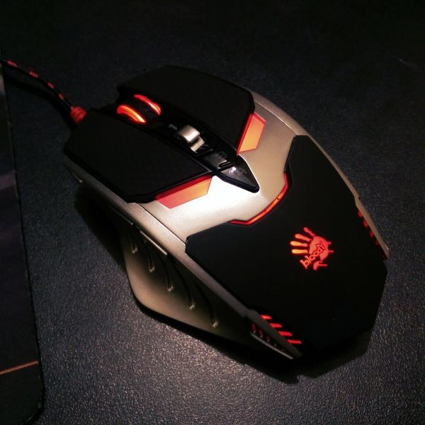 Bloody TL80 Siyah M.Core Lazer 8200 Cpı Metal Mouse