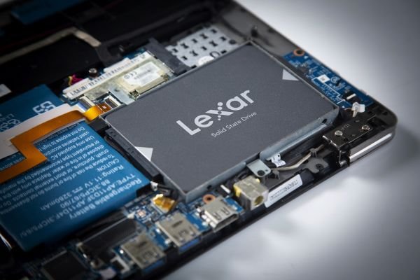 Lexar 240GB 2.5'' NS10 LITE SSD 480-400 MB-sn 3Y Ssd Harddisk